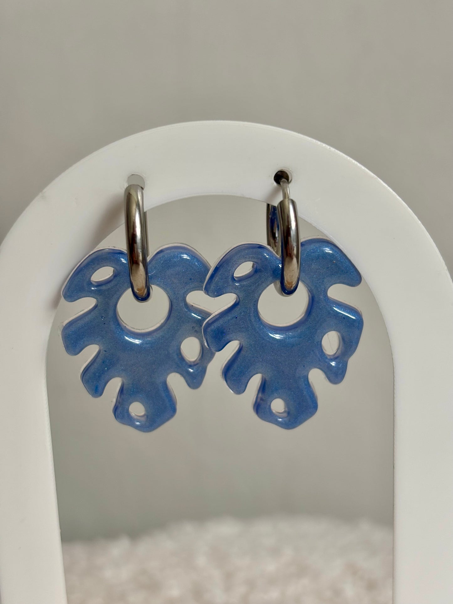 Feuilles tropicales bleues