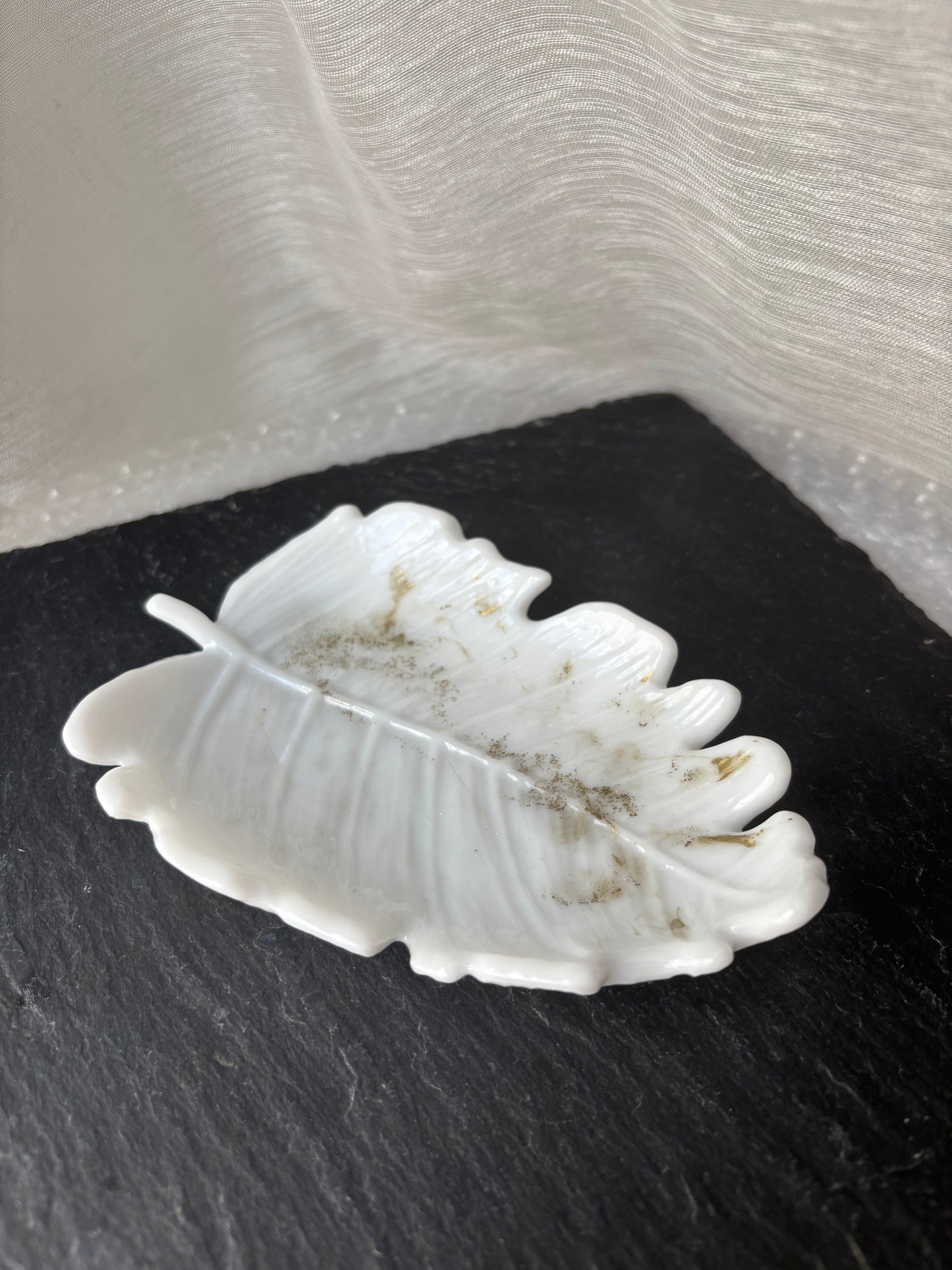 Coupelle feuille blanche