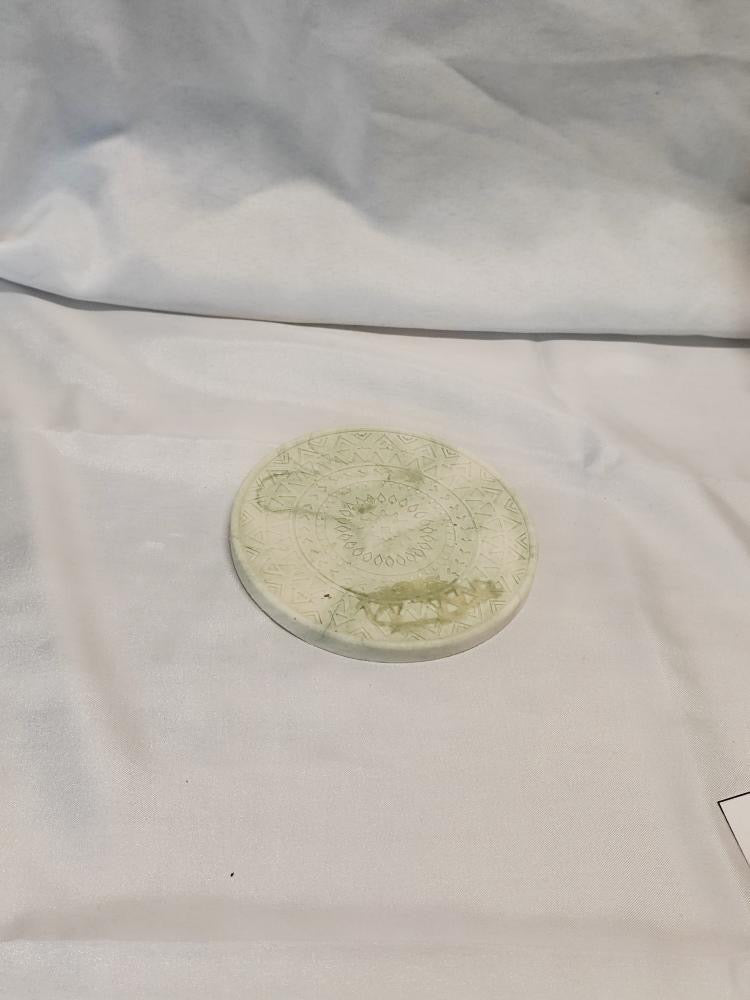 Vide poche rond à relief