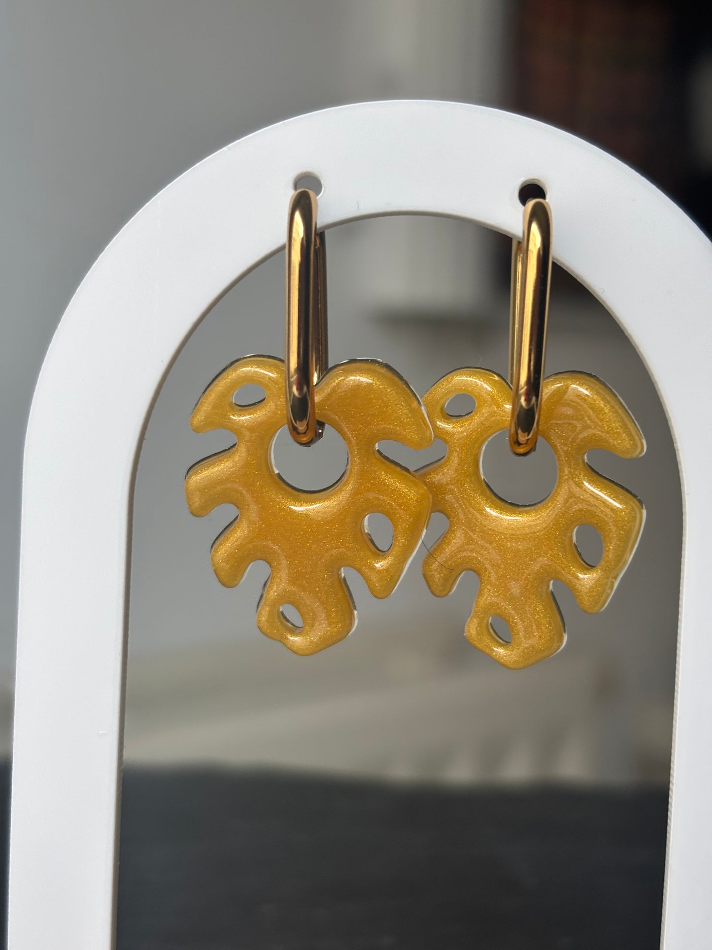 Boucles d’oreilles tropicales jaunes dégradées