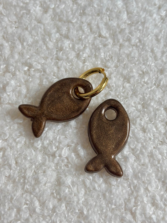 Boucles poissons marrons