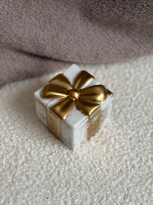 Petite boîte cadeau blanc & gold