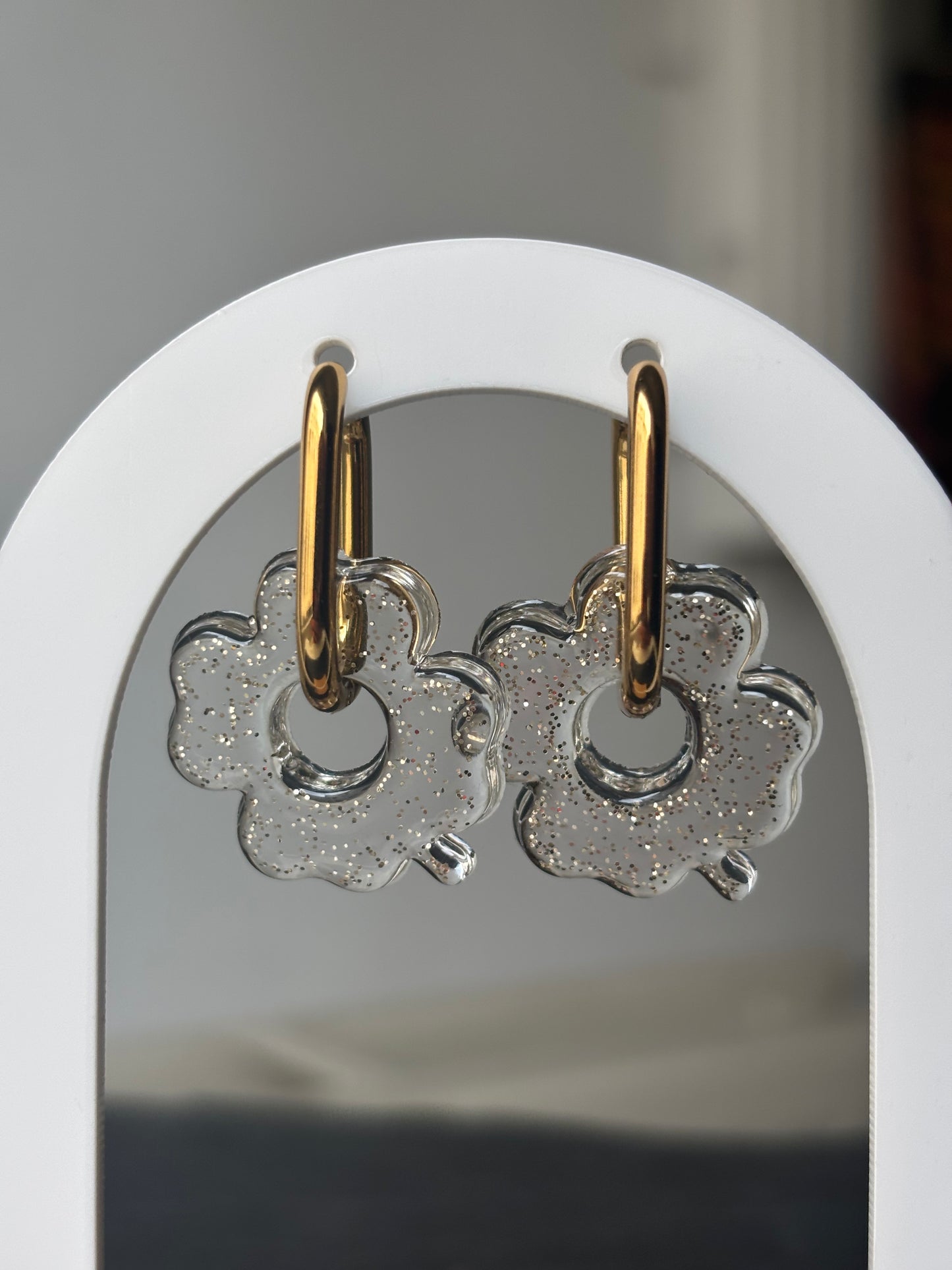 Boucles d’oreilles trèfles à 4 feuilles jaunes dégradées