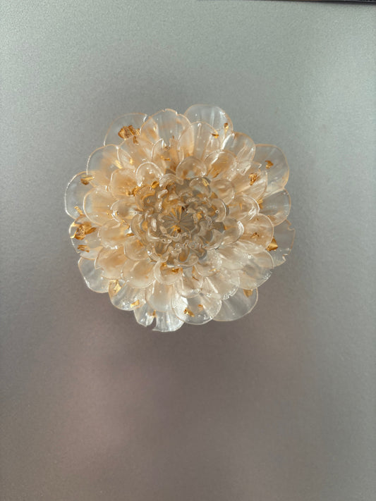 Pivoine transparente et or magnet